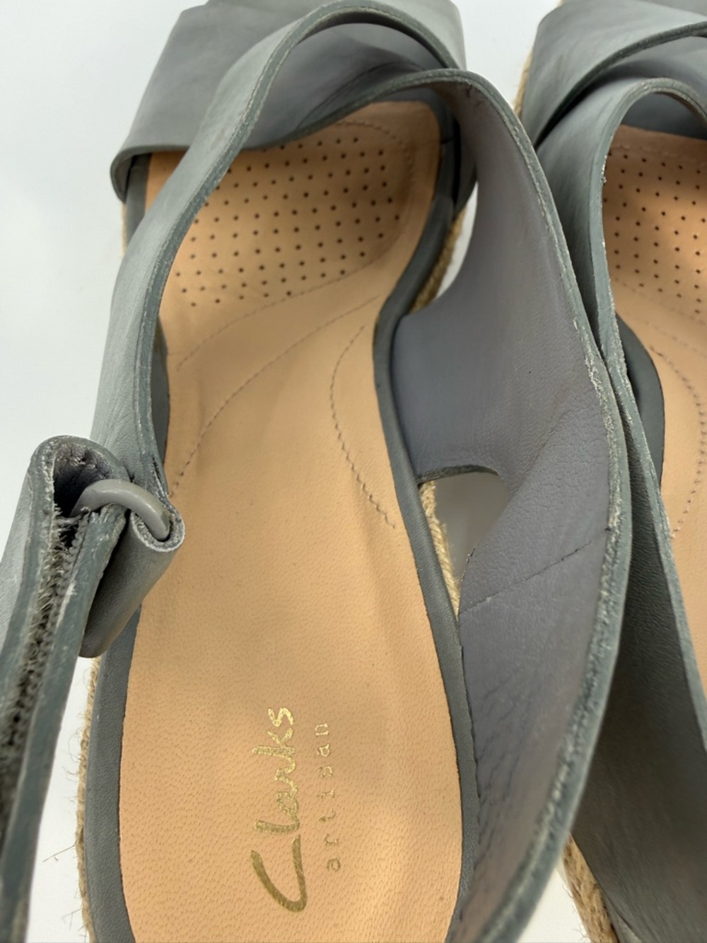 Clarks Artisan Gray Leather Wedge Sandals Slingback Platform Espadrille Style - Picture 14 of 16